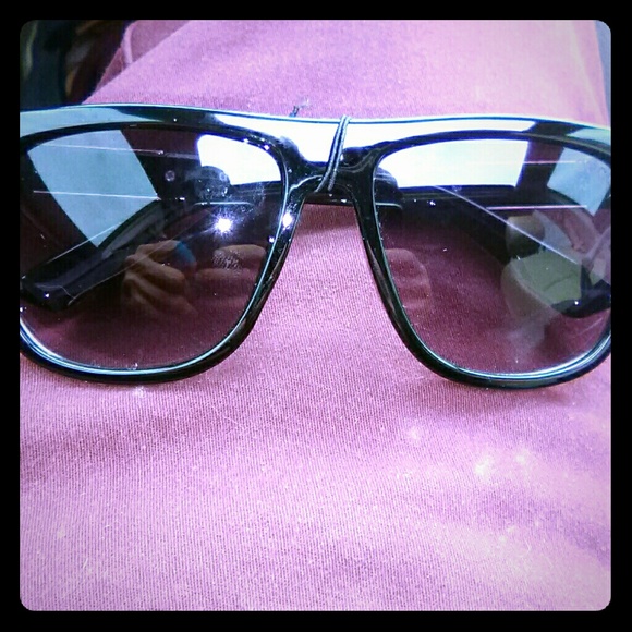 Sunglasses - Picture 1 of 2